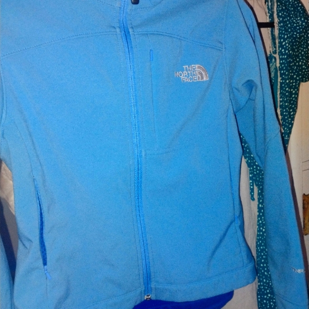 The North Face Blue Ski Jacket for Snow Adventures